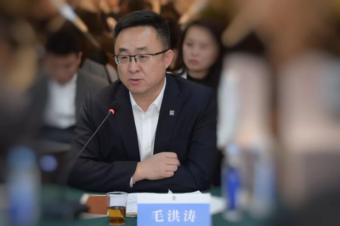 毛洪涛最新报道，揭示他的多重角色与影响